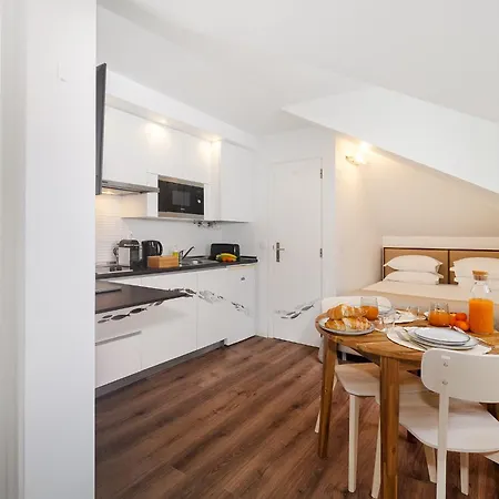 Whome Alfama Prime Location Explore W/ Style *